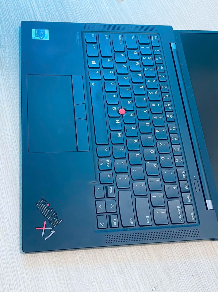 laptop xách tay thinkpad x1 carbon gen 9 giá rẻ